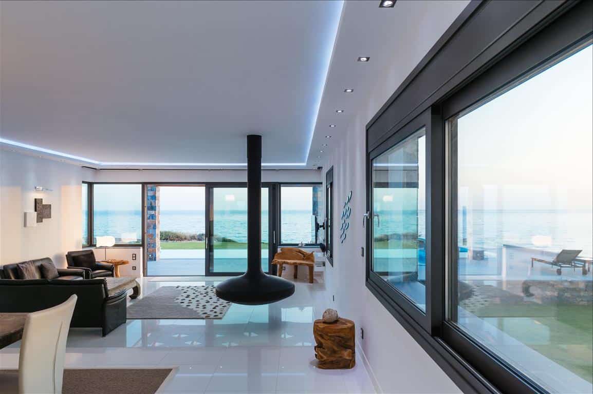 Amazing-Seafront-Villa-at-Crete-27