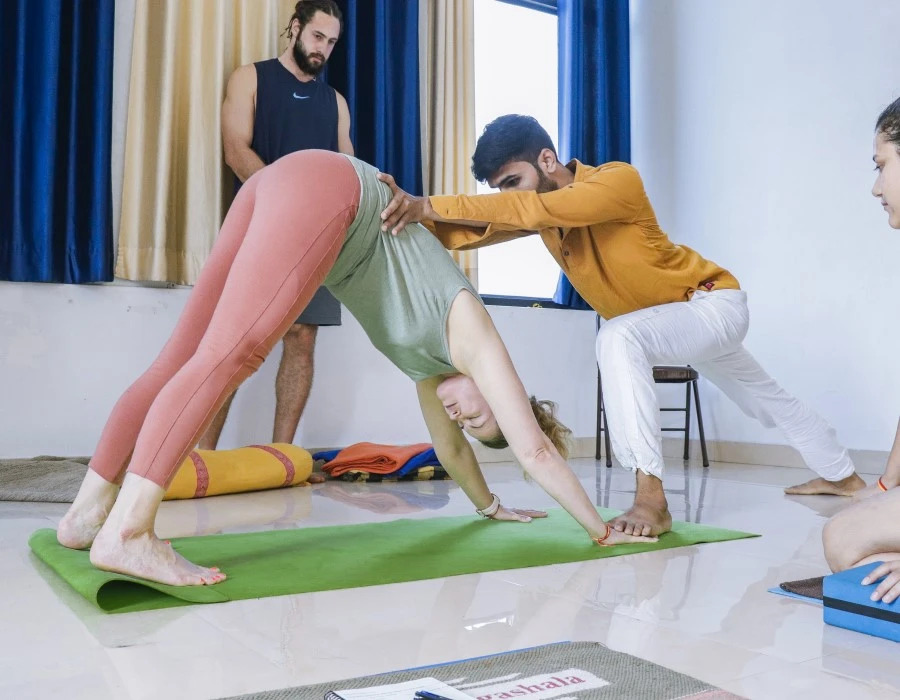 100-hour-yoga-ttc