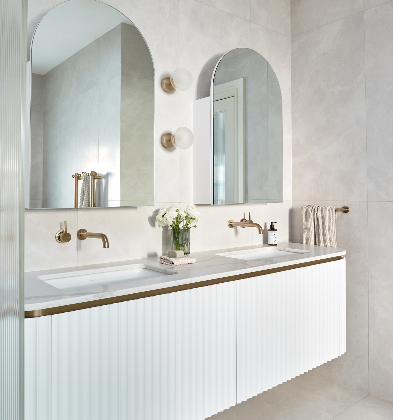 fluted-panels-on-the-vanity