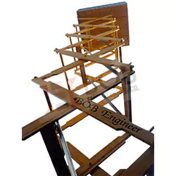 Hydraulic scissor lift