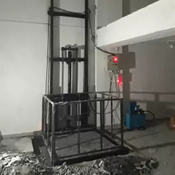 hydraulic goods lift